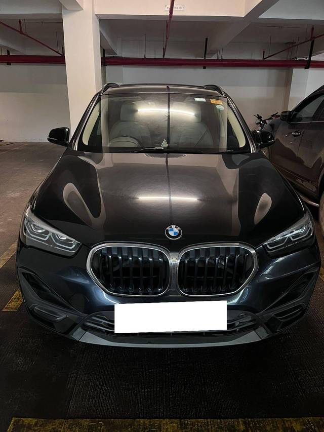 https://images10.gaadi.com/usedcar_image/4609598/original/processed_b1feee41-e36f-4121-8f92-5f25c97292f5.jpg?imwidth=6400
