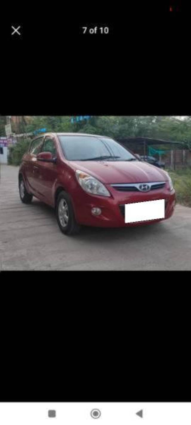 https://images10.gaadi.com/usedcar_image/4609650/original/processed_8d7d883d-af9d-48f3-b2d3-711e70774a9d.jpg?imwidth=6400