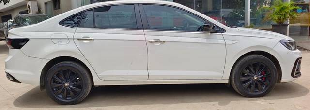 https://images10.gaadi.com/usedcar_image/4609653/original/6f879e93deaaea70699110d06bf87935.jpeg?imwidth=6401