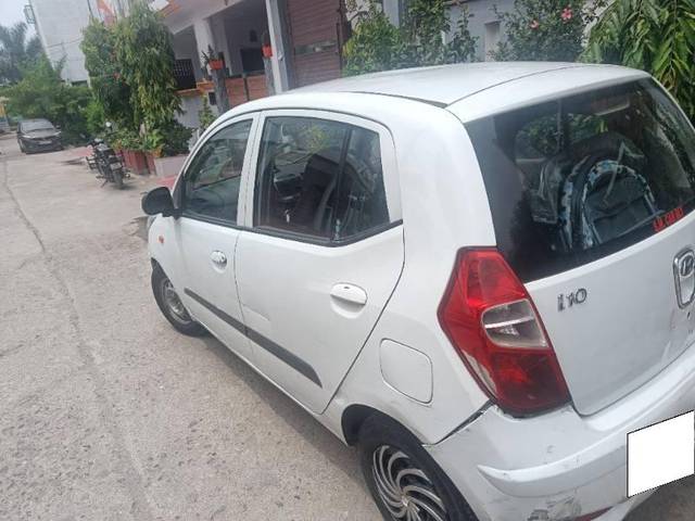 https://images10.gaadi.com/usedcar_image/4609657/original/processed_aa265311-011c-4dd9-8344-427be8339d82.jpg?imwidth=6402