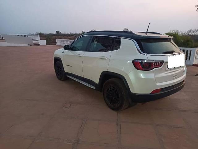 https://images10.gaadi.com/usedcar_image/4609661/original/processed_a423db6e-21d9-4a03-8762-cc1ae2dd0378.jpeg?imwidth=6402