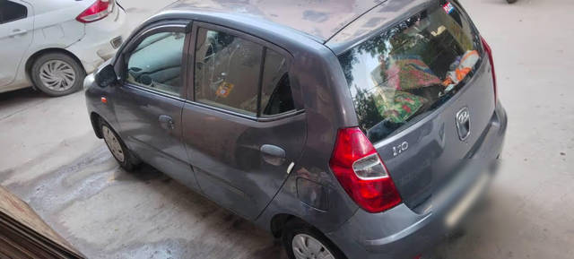 https://images10.gaadi.com/usedcar_image/4609664/original/1317adb8-740d-4172-9a18-34fcfe9e3918.png?imwidth=6400