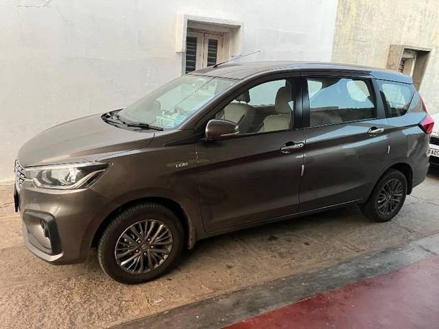 https://images10.gaadi.com/usedcar_image/4609665/original/processed_75cbe383-448e-4ce0-8570-15033468f254.jpeg?imwidth=6400