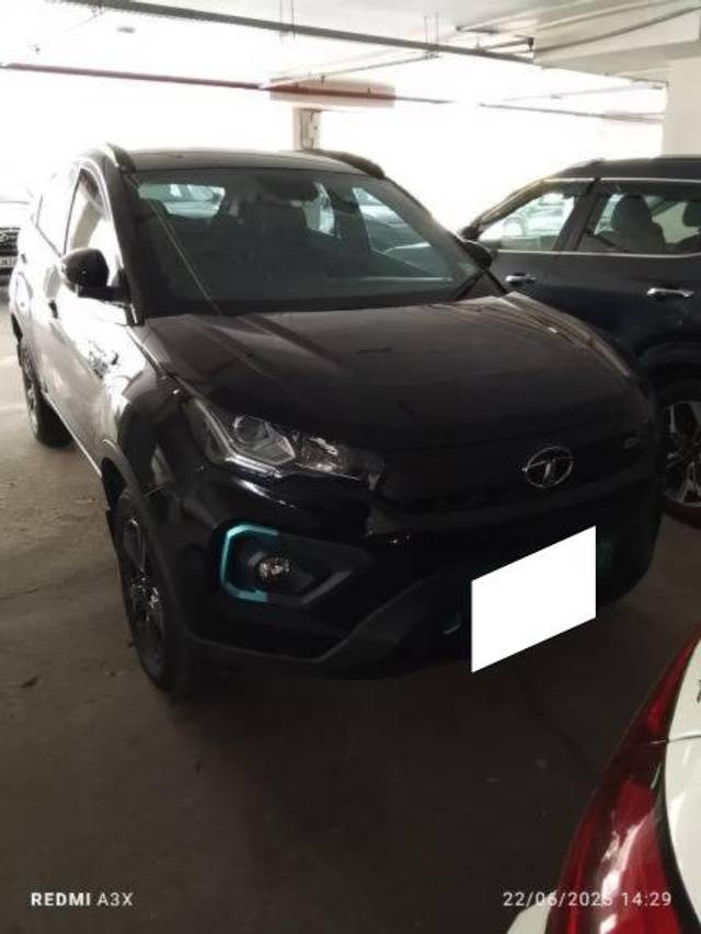 https://images10.gaadi.com/usedcar_image/4609677/original/processed_19dbccf1-9d68-48c8-8fea-4c818f076223.jpeg?imwidth=6401