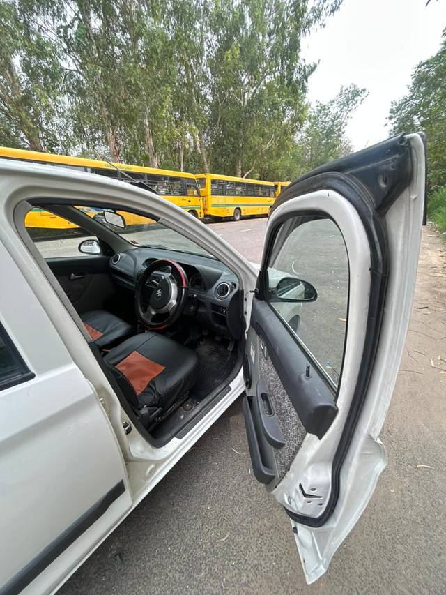 https://images10.gaadi.com/usedcar_image/4609680/original/ff1f4f12883ed4e15664d5667d623c9a.jpg?imwidth=6401