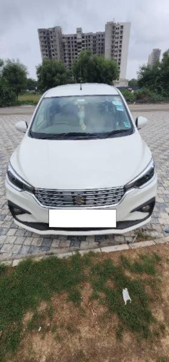https://images10.gaadi.com/usedcar_image/4609706/original/processed_ad64c512-6eb4-4fdd-8836-38831d72f2c2.jpg?imwidth=6402