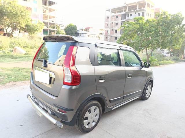 https://images10.gaadi.com/usedcar_image/4609761/original/processed_f92a4bd3f31a95159d9d84c2198b2345.jpg?imwidth=6402