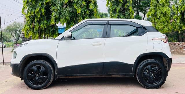 https://images10.gaadi.com/usedcar_image/4609783/original/98070849eba1eeb547df076ac317d788.jpg?imwidth=6402