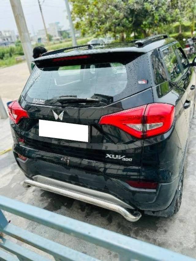 https://images10.gaadi.com/usedcar_image/4609801/original/processed_8ac53347-8dde-4c62-bed6-60bde4b2cd09.jpeg?imwidth=6402