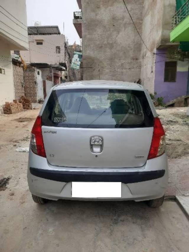 https://images10.gaadi.com/usedcar_image/4609810/original/processed_d05653d4-892d-4015-a59e-0b98a2a8a3b0.jpg?imwidth=6402