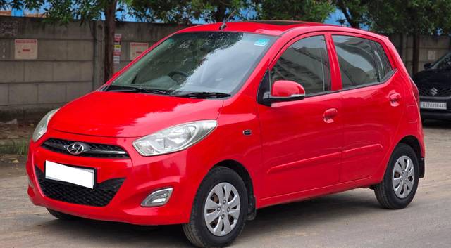 https://images10.gaadi.com/usedcar_image/4609890/original/processed_61331049c4cd23de15fc094ce6787f64.jpg?imwidth=6400