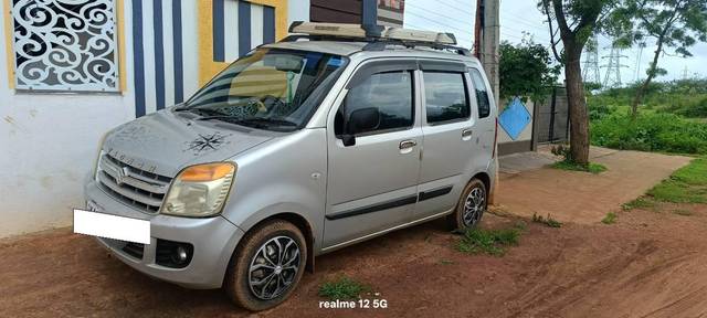 https://images10.gaadi.com/usedcar_image/4609902/original/processed_75819376-94d9-4067-8769-98506278f715.jpg?imwidth=6400