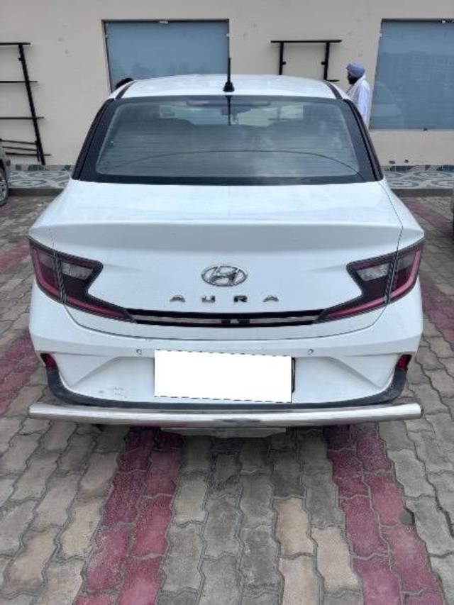 https://images10.gaadi.com/usedcar_image/4609919/original/processed_fa1f1827-2204-4341-9ca9-36f554413904.jpeg?imwidth=6400