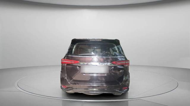 https://images10.gaadi.com/usedcar_image/4609935/original/processed_dc65a80a-1d55-4fa9-9729-4da57a470e3c.jpg?imwidth=6401