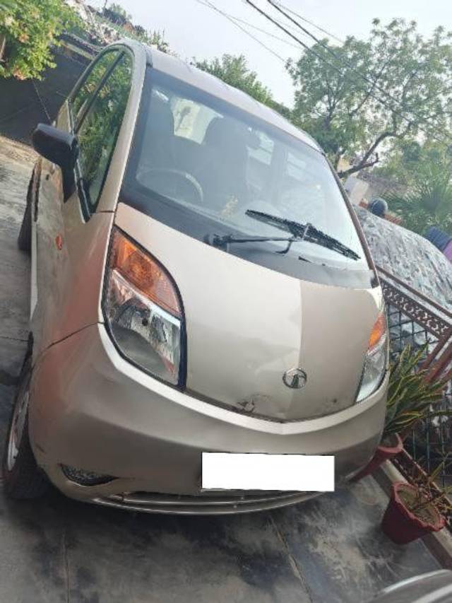 https://images10.gaadi.com/usedcar_image/4609946/original/processed_db28ca96-8042-4ddd-bec6-56938cd2b5d8.jpg?imwidth=6400