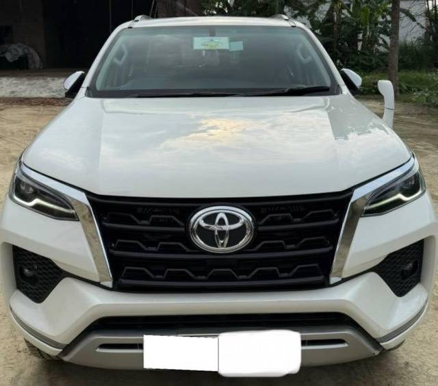 https://images10.gaadi.com/usedcar_image/4610001/original/processed_cd429208-a795-48a3-8045-15f07cd36157.jpeg?imwidth=6400