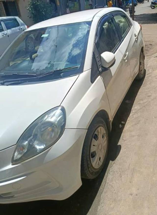 https://images10.gaadi.com/usedcar_image/4610013/original/processed_f9df4ee9-6564-415b-854a-d9a89eb757b8.jpg?imwidth=6400