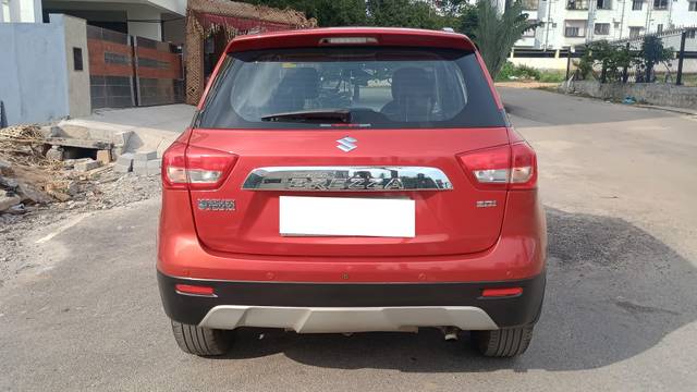 https://images10.gaadi.com/usedcar_image/4610030/original/processed_cf36f9a97895d9875f5d4ca7f49a8ed1.jpg?imwidth=6402