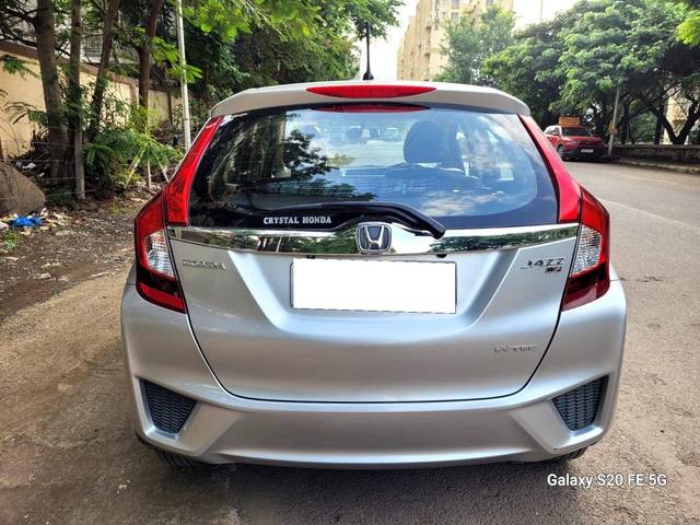 https://images10.gaadi.com/usedcar_image/4610031/original/processed_5de245d5-dd6e-4be0-b3eb-a3fcf74fd421.jpg?imwidth=6402