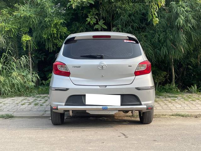 https://images10.gaadi.com/usedcar_image/4610047/original/processed_5a8c868aca1b3ad89da191dcdd981faa.jpg?imwidth=6401
