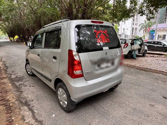 https://images10.gaadi.com/usedcar_image/4610065/original/1e06d8b5-bc8f-4eb9-85d7-81613fa7a58a.png?imwidth=6402
