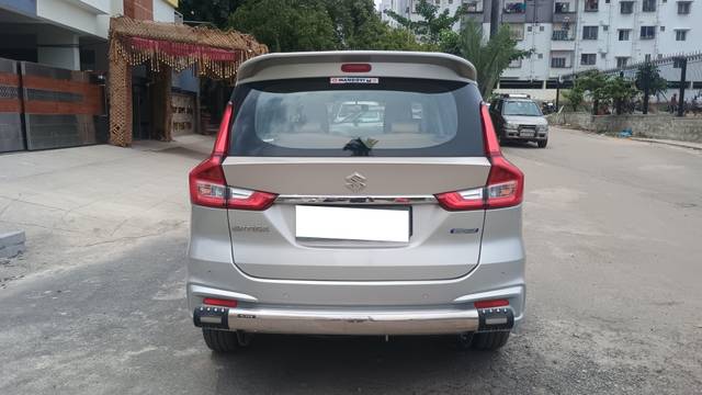 https://images10.gaadi.com/usedcar_image/4610086/original/processed_81fffd16745a090104c2b3110a0ef70f.jpg?imwidth=6402