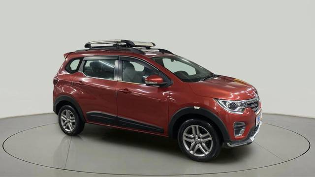 https://images10.gaadi.com/usedcar_image/4610161/original/7b0d59fd17c321bc84fa7655035030fb.jpg?imwidth=6400
