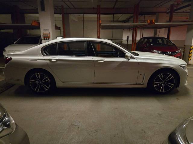 https://images10.gaadi.com/usedcar_image/4610170/original/processed_5eba20af2b262acd115567aa7e3aa725.jpeg?imwidth=6401