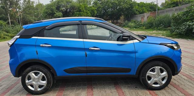 https://images10.gaadi.com/usedcar_image/4610172/original/70978a5a40bc82770d1878502863a523.jpg?imwidth=6401