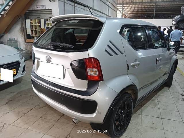 https://images10.gaadi.com/usedcar_image/4610178/original/processed_0e285aba-c8b9-4d2c-ab4a-34a74129edb5.jpg?imwidth=6401