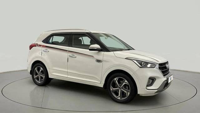 https://images10.gaadi.com/usedcar_image/4610190/original/833c7f5472ecef0f2bbdf0bf5a225ac1.jpg?imwidth=6400