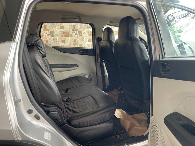 https://images10.gaadi.com/usedcar_image/4610191/original/691aa996ece138cba42187d6e5d20844.jpg?imwidth=6402
