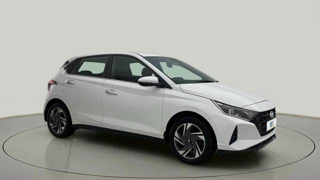 https://images10.gaadi.com/usedcar_image/4610203/original/2a372c2bd49c2cf437b08f868b9fa42d.jpg?imwidth=6400