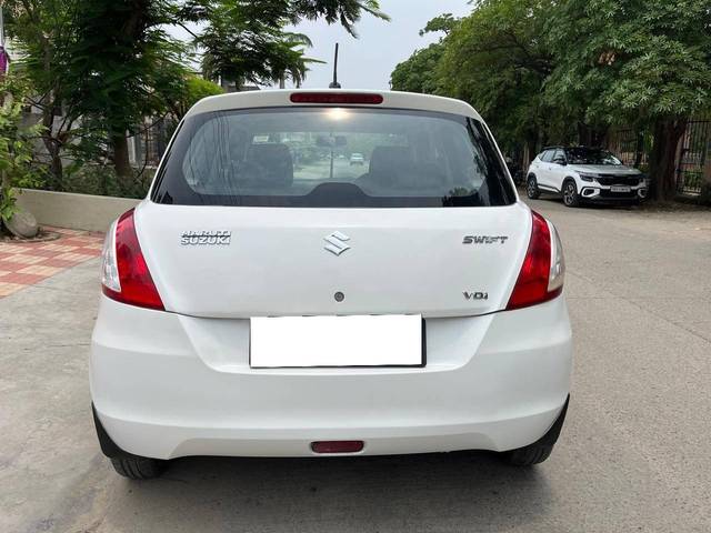 https://images10.gaadi.com/usedcar_image/4610206/original/processed_4e87fd417637bfedfc1ed54dfe59a680.jpg?imwidth=6402