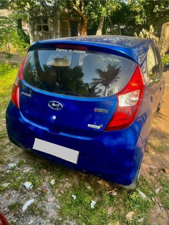 https://images10.gaadi.com/usedcar_image/4610208/original/processed_09228ab6-8b5b-49c5-a28b-9978f7b83ec1.jpg?imwidth=6401