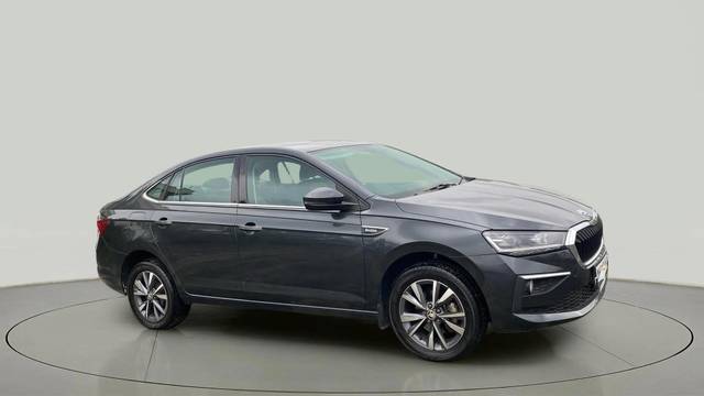 https://images10.gaadi.com/usedcar_image/4610213/original/aebdc0425b282c9be502b4e38c8ff21a.jpg?imwidth=6400