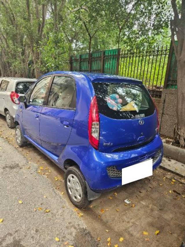 https://images10.gaadi.com/usedcar_image/4610215/original/processed_edb66367-f03b-4ed3-b597-4818cc2df6fb.jpg?imwidth=6402