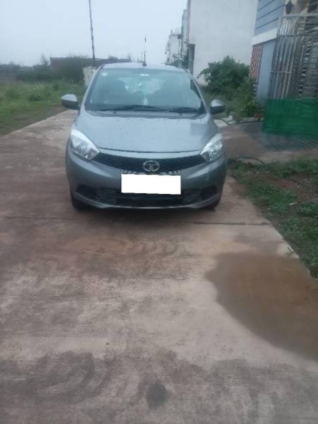 https://images10.gaadi.com/usedcar_image/4610232/original/processed_9c9c9087-ee27-45ed-a03a-019bb58e7dc6.jpg?imwidth=6400