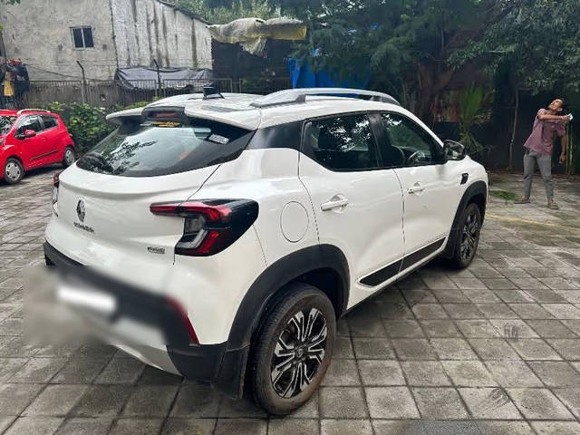 https://images10.gaadi.com/usedcar_image/4610280/original/fbe27479-7e9e-4287-8fb3-39f4dda88a64.png?imwidth=6402