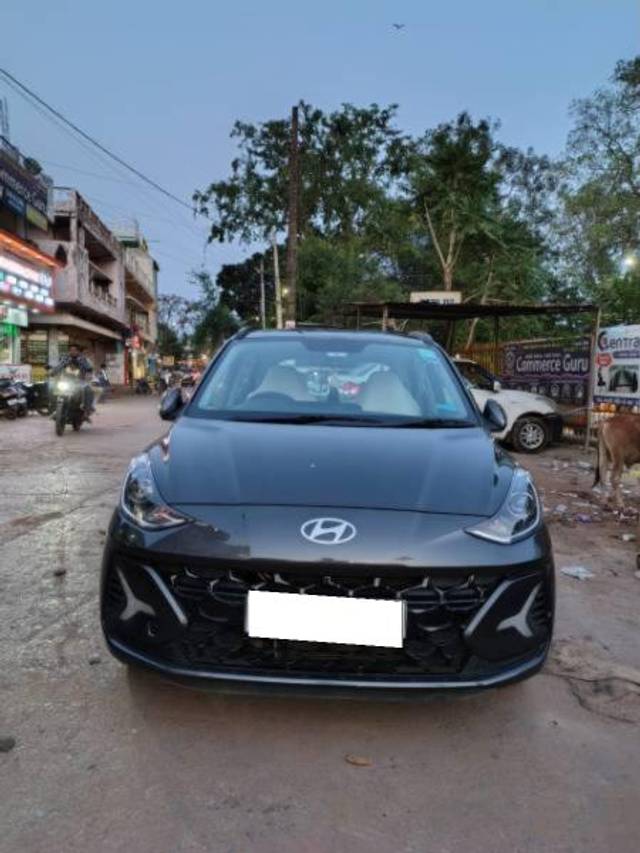 https://images10.gaadi.com/usedcar_image/4610319/original/processed_1b07ac00-463b-412d-89e2-afd79f805e5f.jpg?imwidth=6400