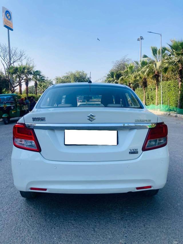 https://images10.gaadi.com/usedcar_image/4610328/original/processed_f6fe68d639a0a3b941911c5ce1b5d4f2.jpg?imwidth=6402