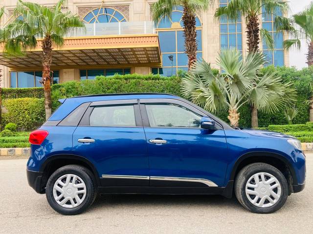 https://images10.gaadi.com/usedcar_image/4610332/original/0d21a2e94eaf61d2ffc7005f4edd7a0a.jpg?imwidth=6401