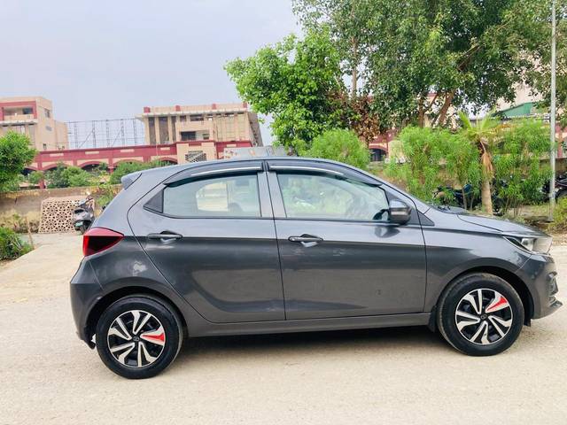 https://images10.gaadi.com/usedcar_image/4610339/original/603af95a2cfbe98c7943bee3f3b5da65.jpg?imwidth=6401