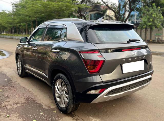 https://images10.gaadi.com/usedcar_image/4610341/original/processed_50d2d507-e1cd-44a2-b47e-c6edd4d3c61a.jpg?imwidth=6402