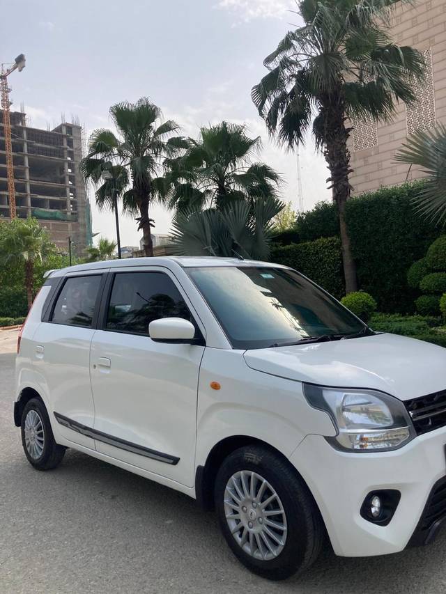 https://images10.gaadi.com/usedcar_image/4610350/original/69b09a13251beb9be5ff6f17cd213631.jpg?imwidth=6400