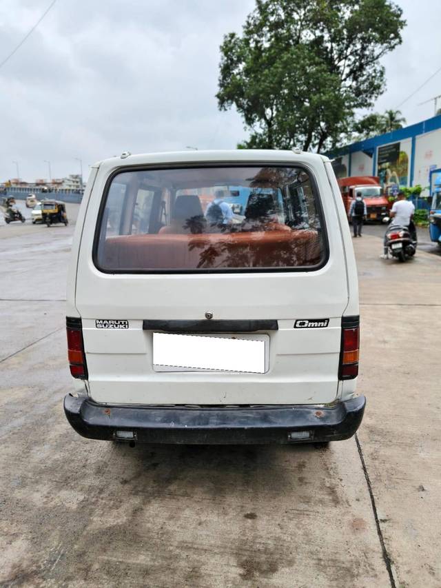https://images10.gaadi.com/usedcar_image/4610358/original/processed_a3dcdd4f495efe47333dd3c883a6f8c8.jpg?imwidth=6402