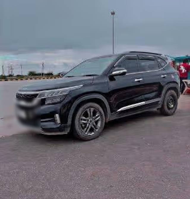 https://images10.gaadi.com/usedcar_image/4610371/original/6d318572-b48e-4190-8b40-43b748edad01.png?imwidth=6400