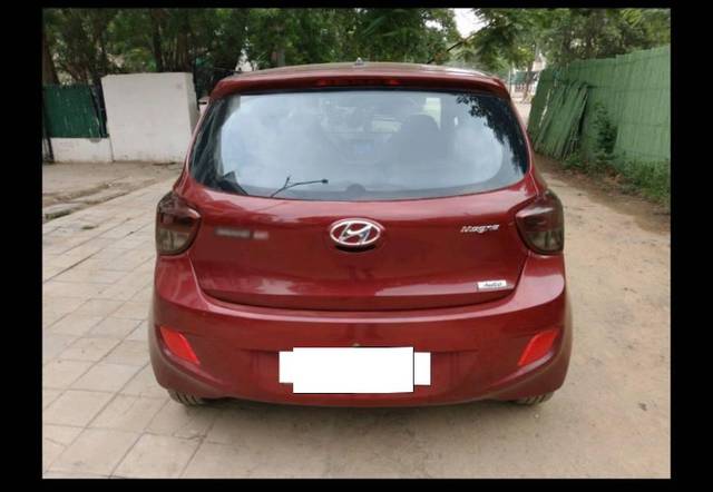 https://images10.gaadi.com/usedcar_image/4610375/original/processed_34cc5719-cab1-4688-b602-d39b3850c79b.jpg?imwidth=6401