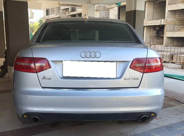 https://images10.gaadi.com/usedcar_image/4610418/original/processed_35d4d841-e401-4b47-bc8e-631196a88b14.jpg?imwidth=6401
