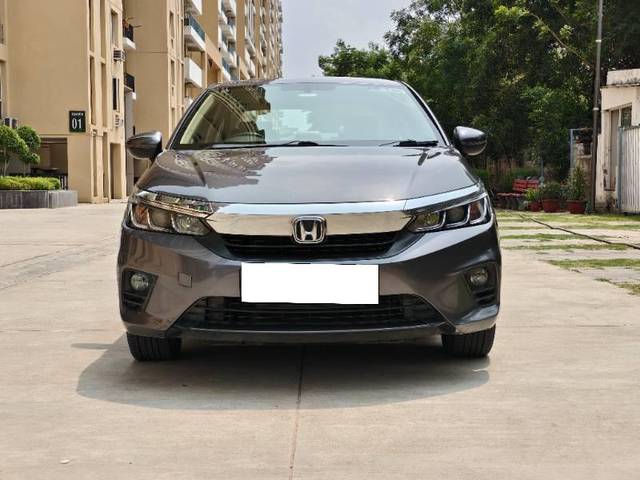 https://images10.gaadi.com/usedcar_image/4610419/original/processed_72d64f6a-c65c-454a-81d6-635d76453aef.jpg?imwidth=6400